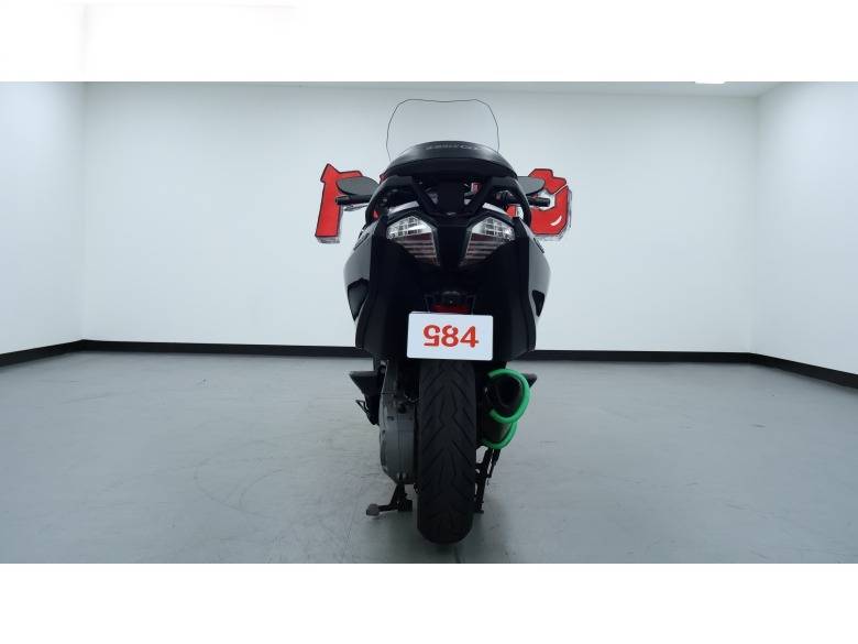 BMW C650GT