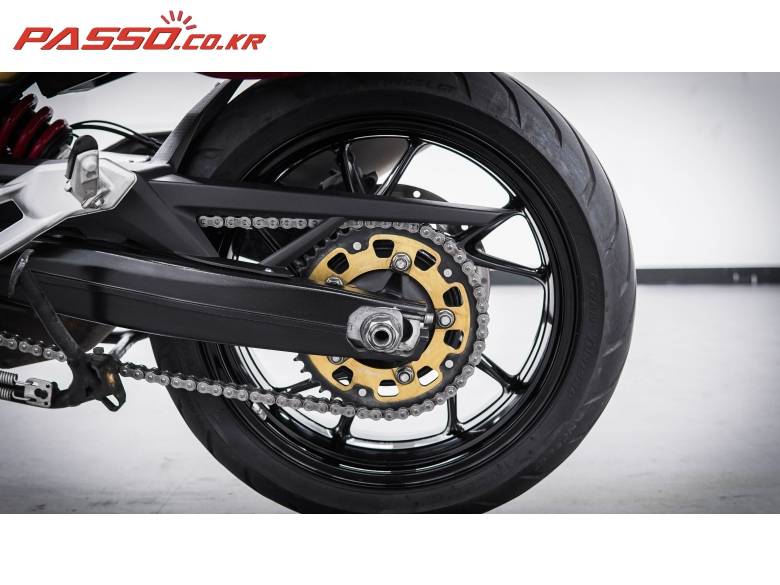 BMW F900R
