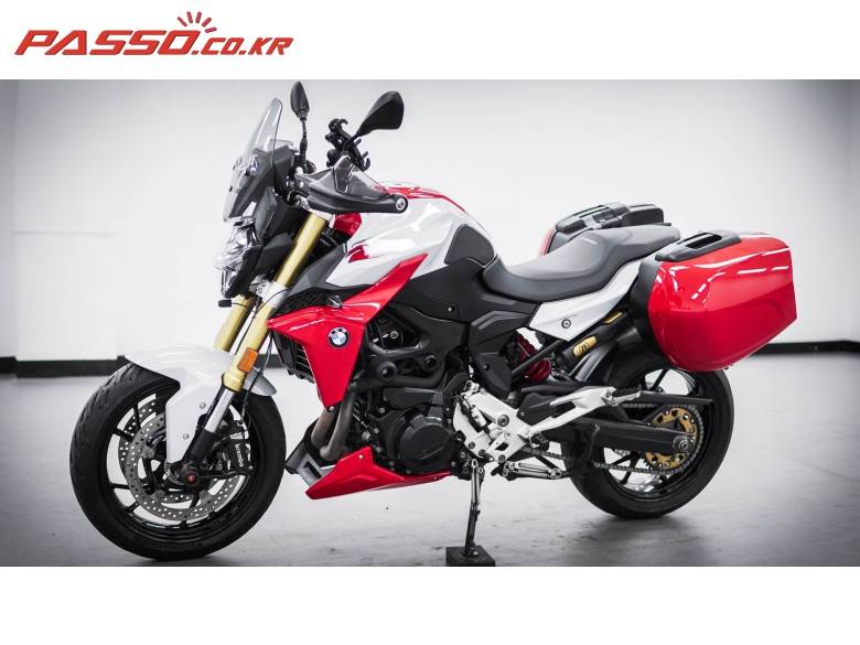 BMW F900R