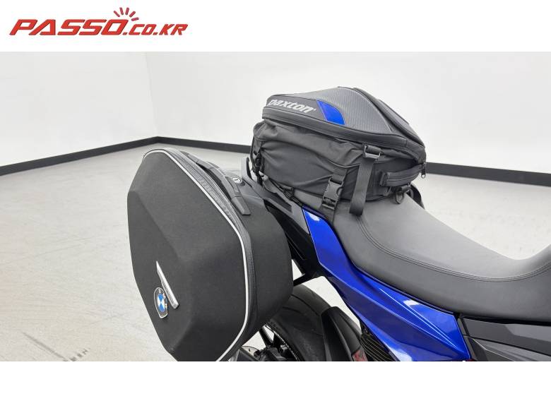 BMW F900R