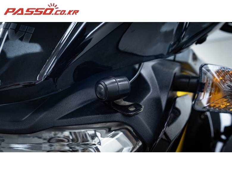 BMW G310R