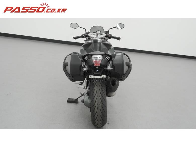 BMW K1300R