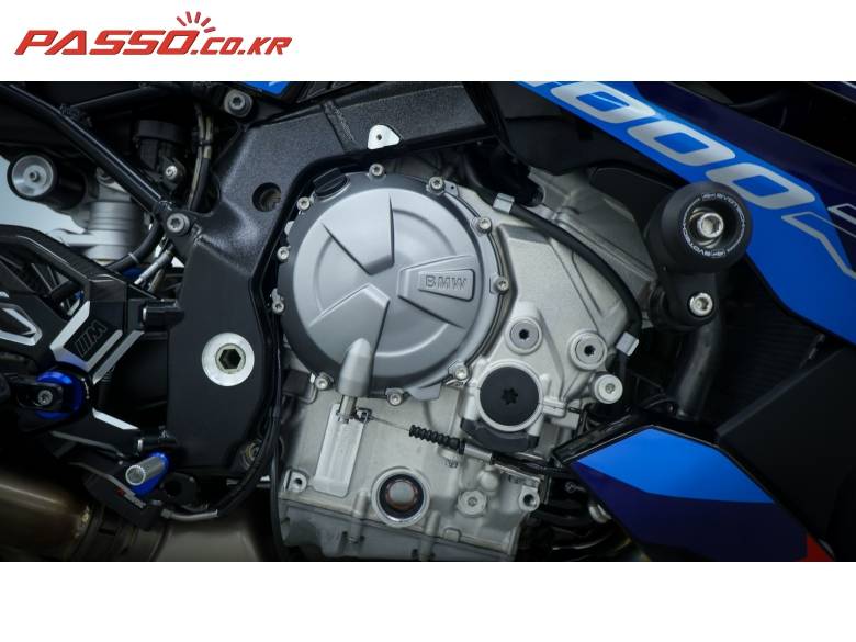 BMW M1000R 컴페티션