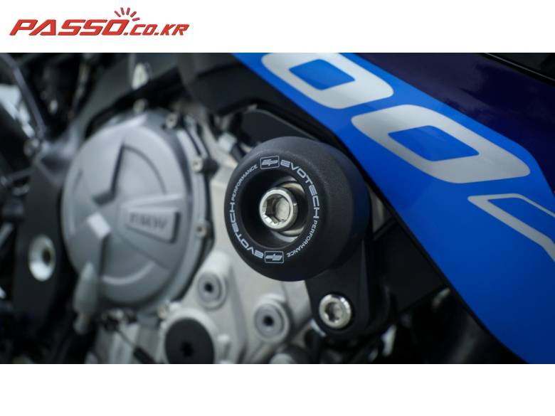 BMW M1000R 컴페티션