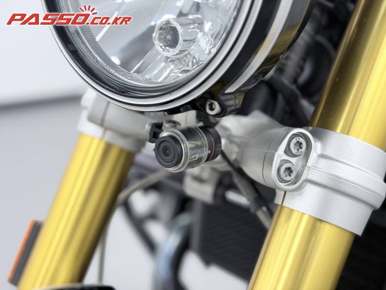 BMW R 나인 T