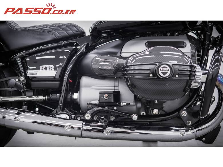 BMW R18
