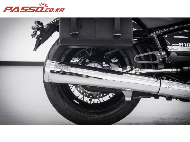 BMW R18