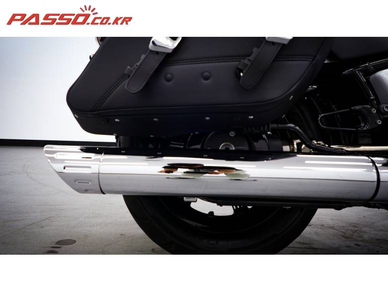BMW R18 클래식 719 에디션