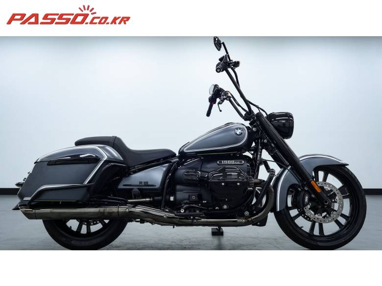BMW R18