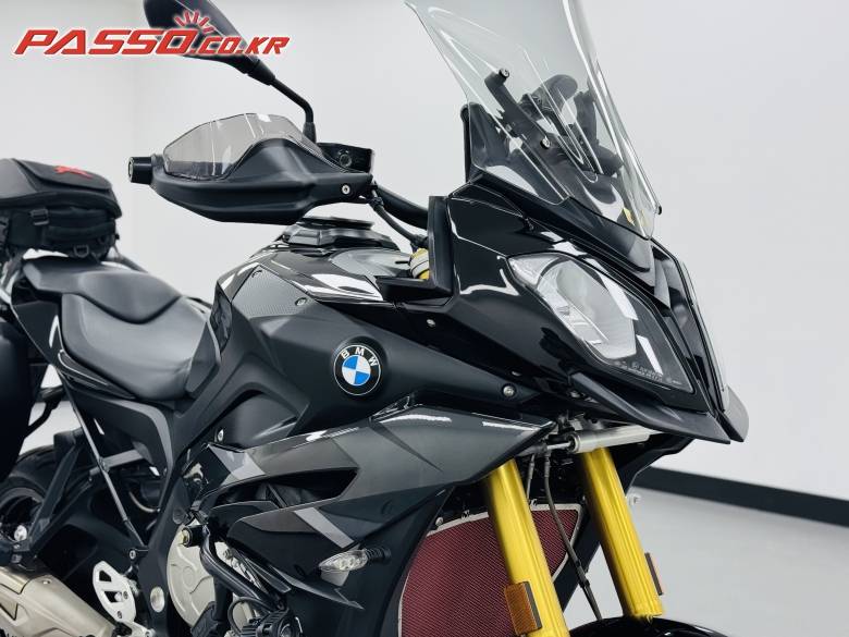 BMW S1000 XR