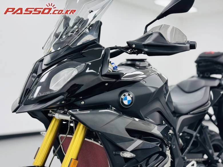 BMW S1000 XR