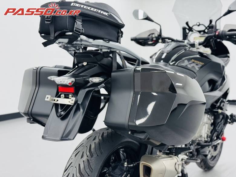 BMW S1000 XR