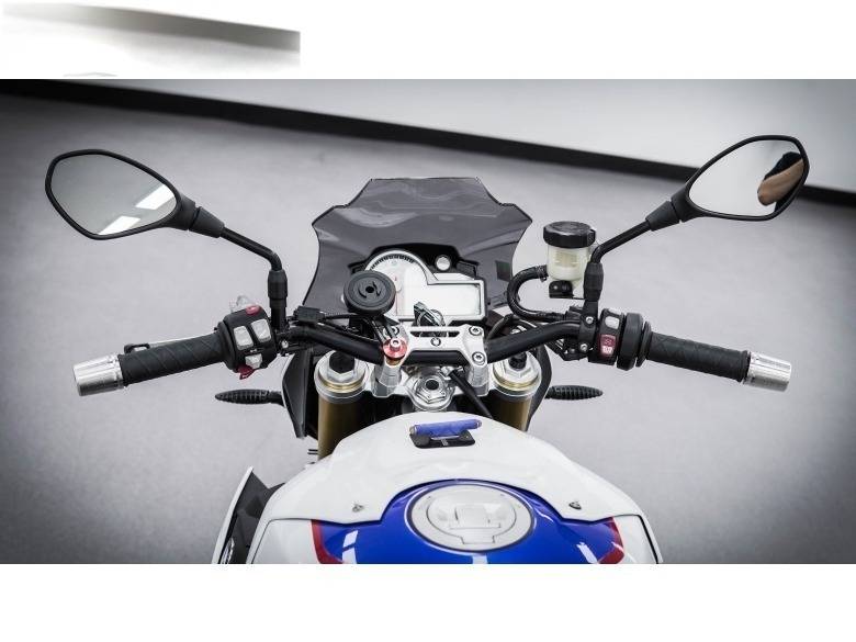 BMW S1000R