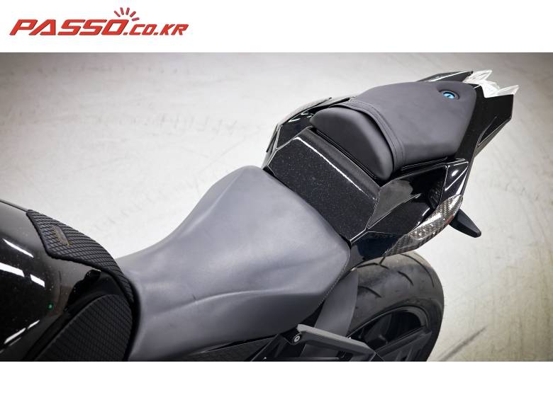 BMW S1000RR