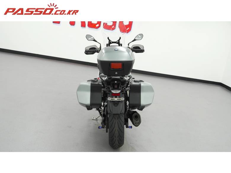 BMW S1000XR