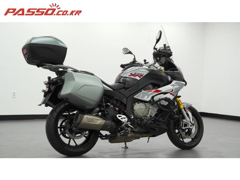 BMW S1000XR