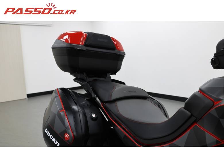 두카티 멀티스트라다 1260S