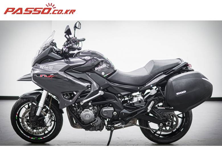 베넬리 TNT600 GT ABS