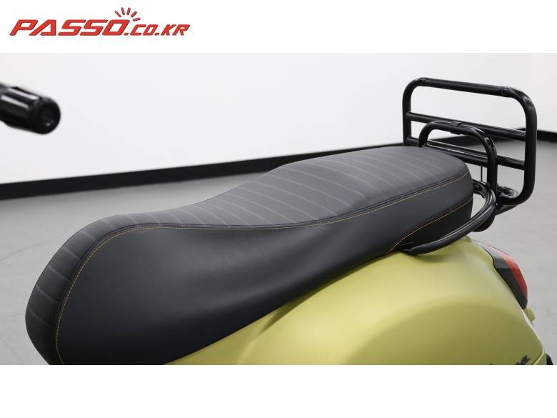 베스파 GTS125 슈퍼 스포츠 ABS