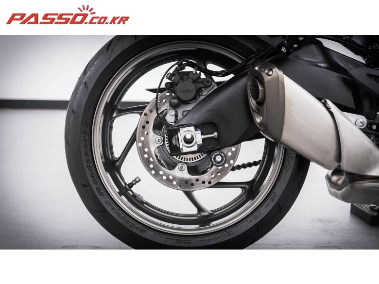 스즈키 GSX S1000 GT