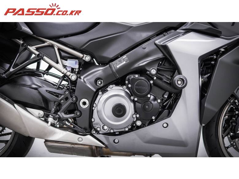 스즈키 GSX S1000 GT