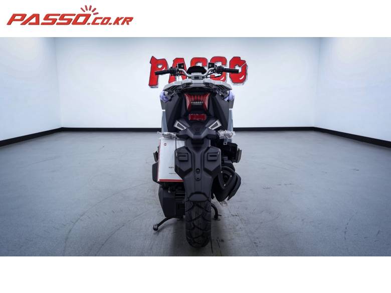 허스키 ADV 125